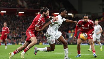 Liverpool vs Barnsley (02:45 – 13/01) | Xem lại trận đấu